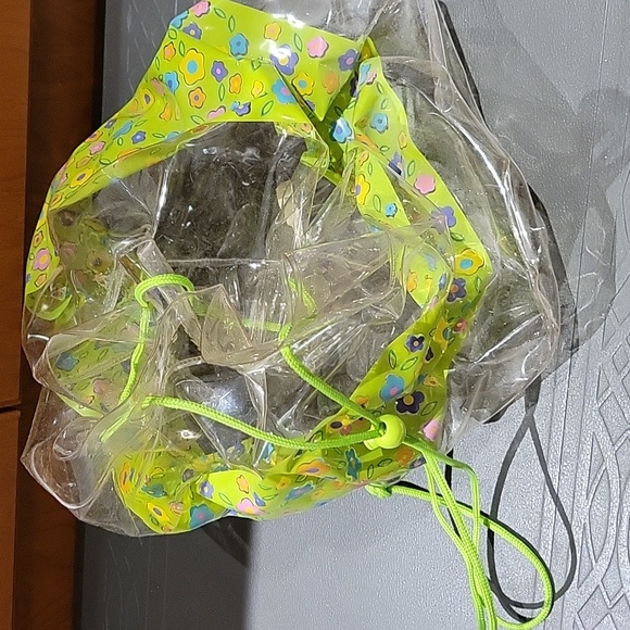 New Without Tags: 12 Picnic Set with Drawstring Carry Bag - Picture 6 of 7